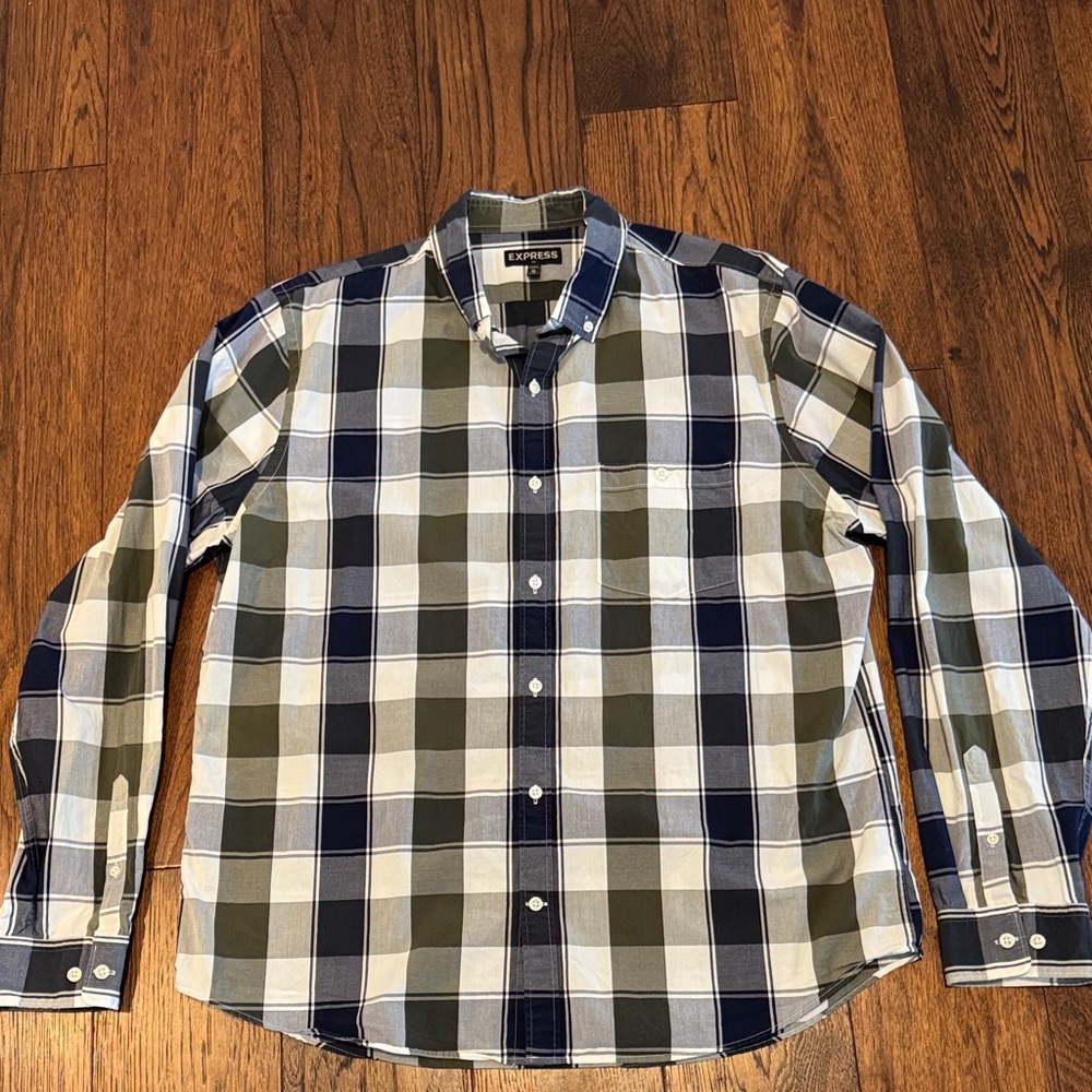 Express button down